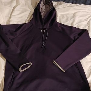 Womens Under Armour loose fit